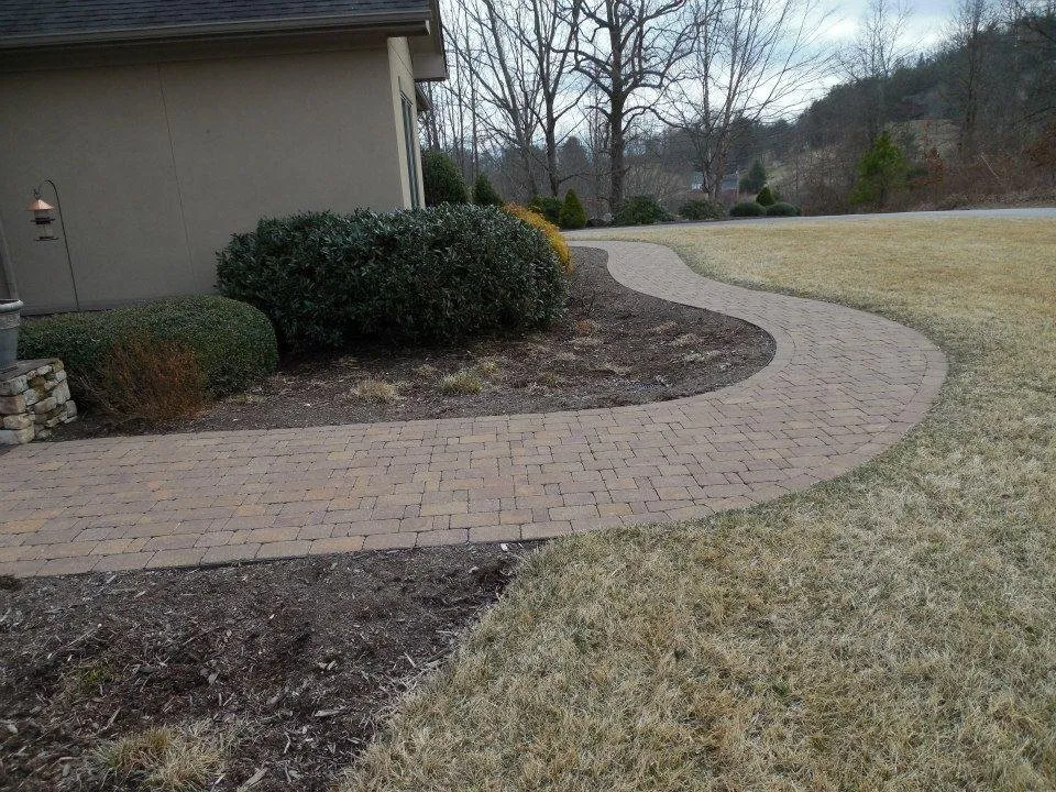 Trusted garden landscaping experts serving Canton, NC - Iron Tree Landscaping & Maintenance