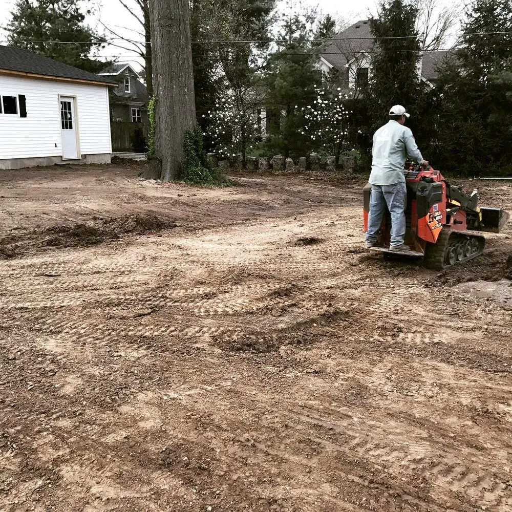 Trusted lawn mowing service in St. Louis, MO - Irreco