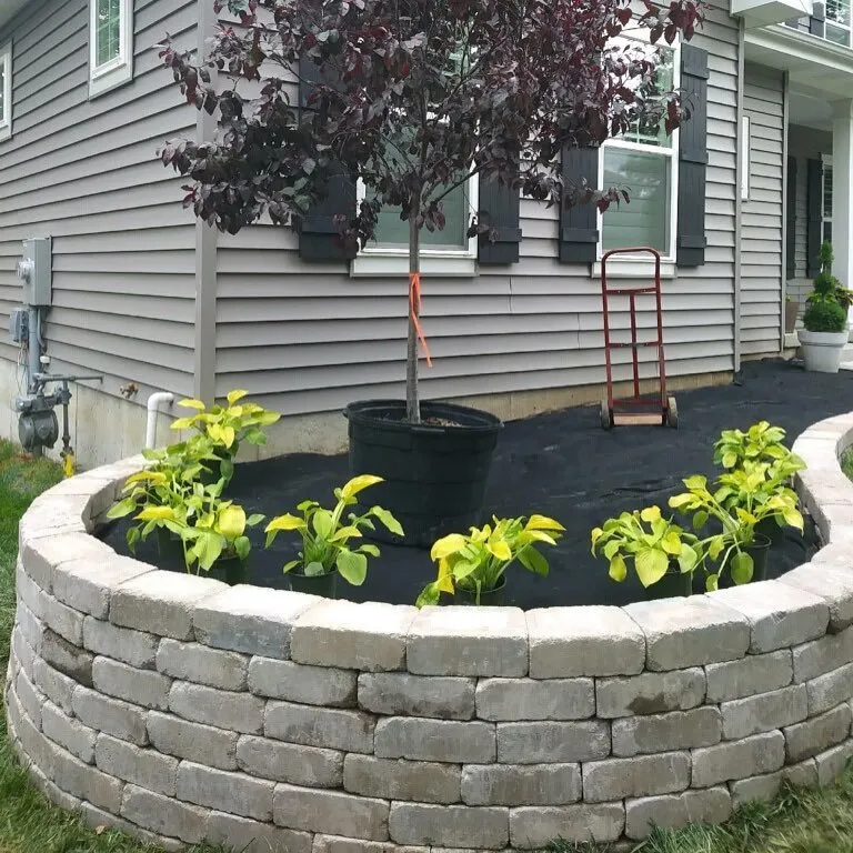 Custom landscape design for beautiful yards across St. Louis, MO - Irreco