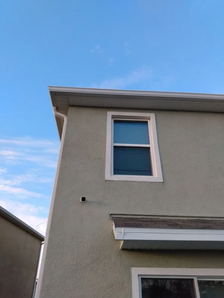 Local outdoor landscaping experts serving Tampa, FL - Irrigation services By Javi & Mari