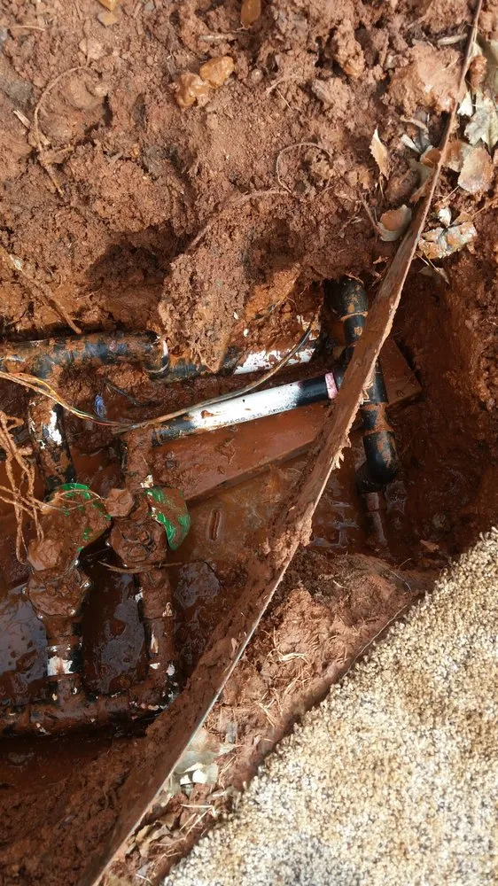 Affordable lawn care service in Edmond, OK - Irrigation Technicians