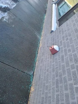 IRV Landscaping Logo