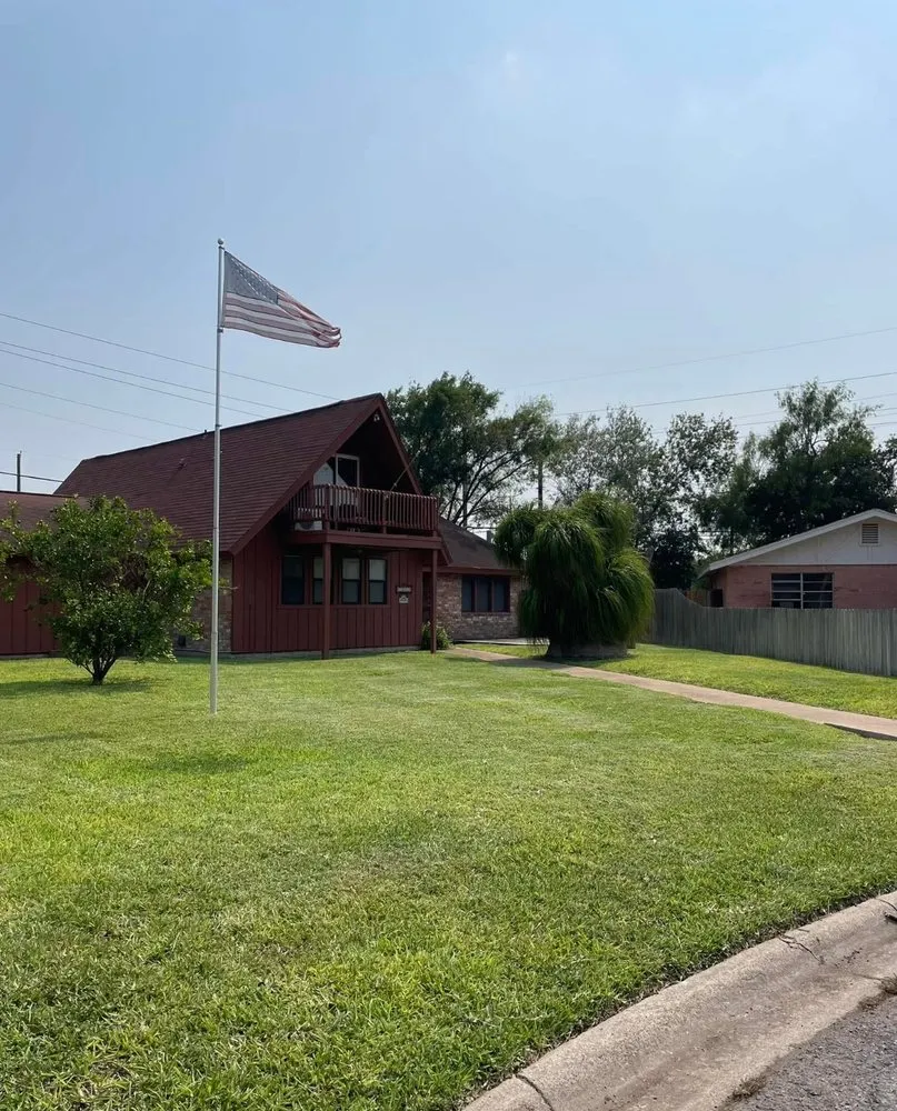 Trusted residential landscaping experts serving McAllen, TX - Irving's Lawn Service