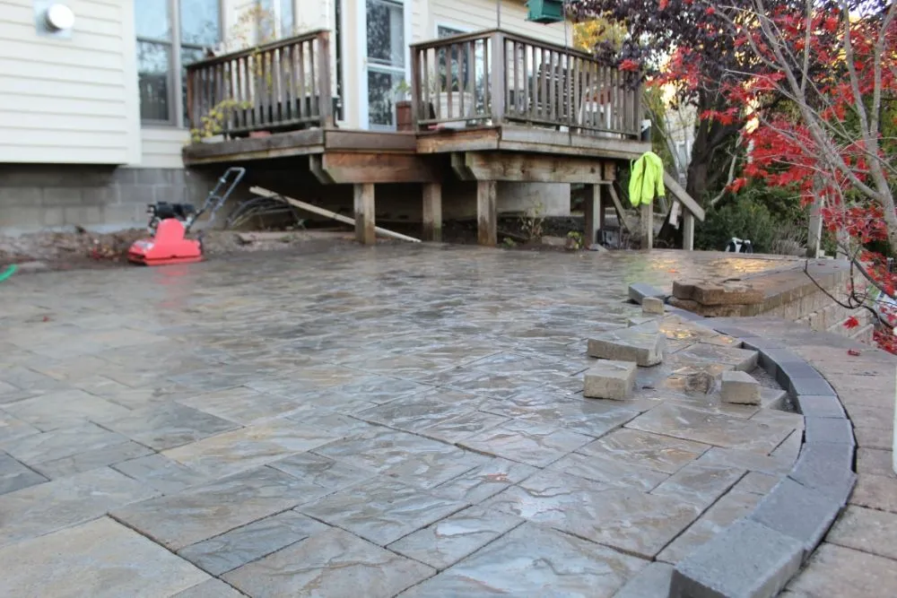 Professional residential landscaping in Pittsford, NY - Irwing Contractor