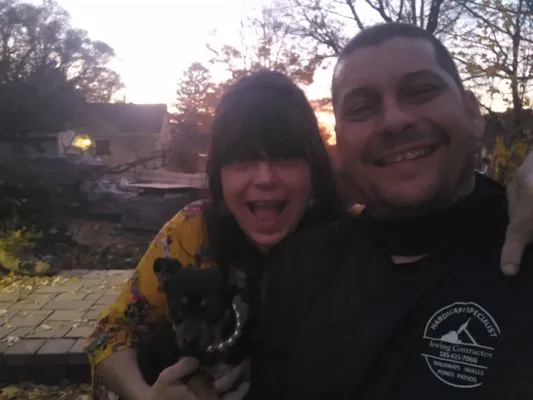 Irwing Contractor Logo