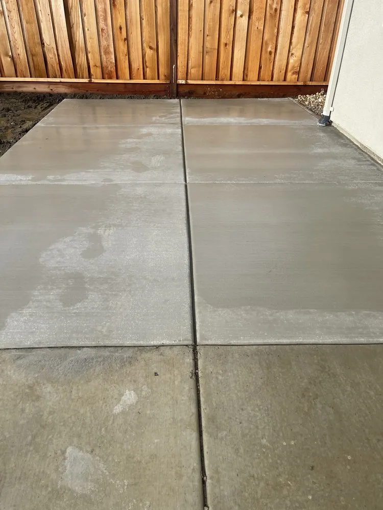 Affordable lawn mowing service experts serving Vacaville, CA - Isaac's Concrete