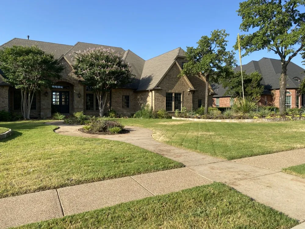 Expert lawn mowing service experts serving Dallas, TX - Isaac’s Lawn Services