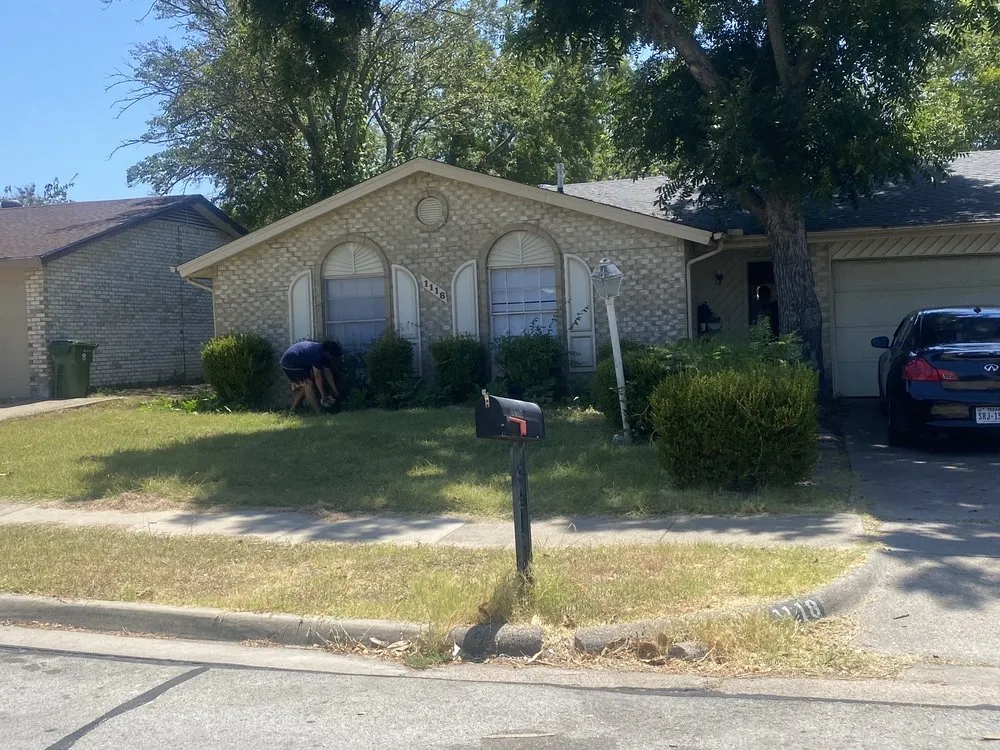 Affordable garden landscaping experts serving Dallas, TX - Isaac’s Lawn Services