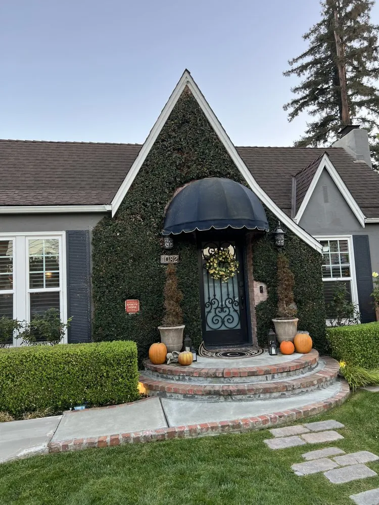 Local lawn mowing service for homes across Modesto, CA - Isael and amys landscaping