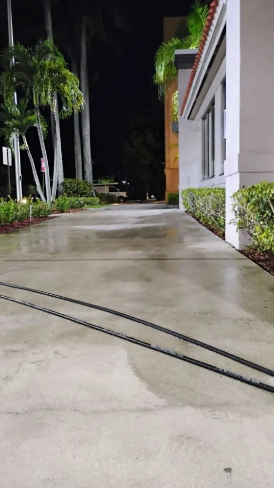 Reliable residential landscaping experts serving Palmetto bay, FL - Isaiahs Outdoor Services