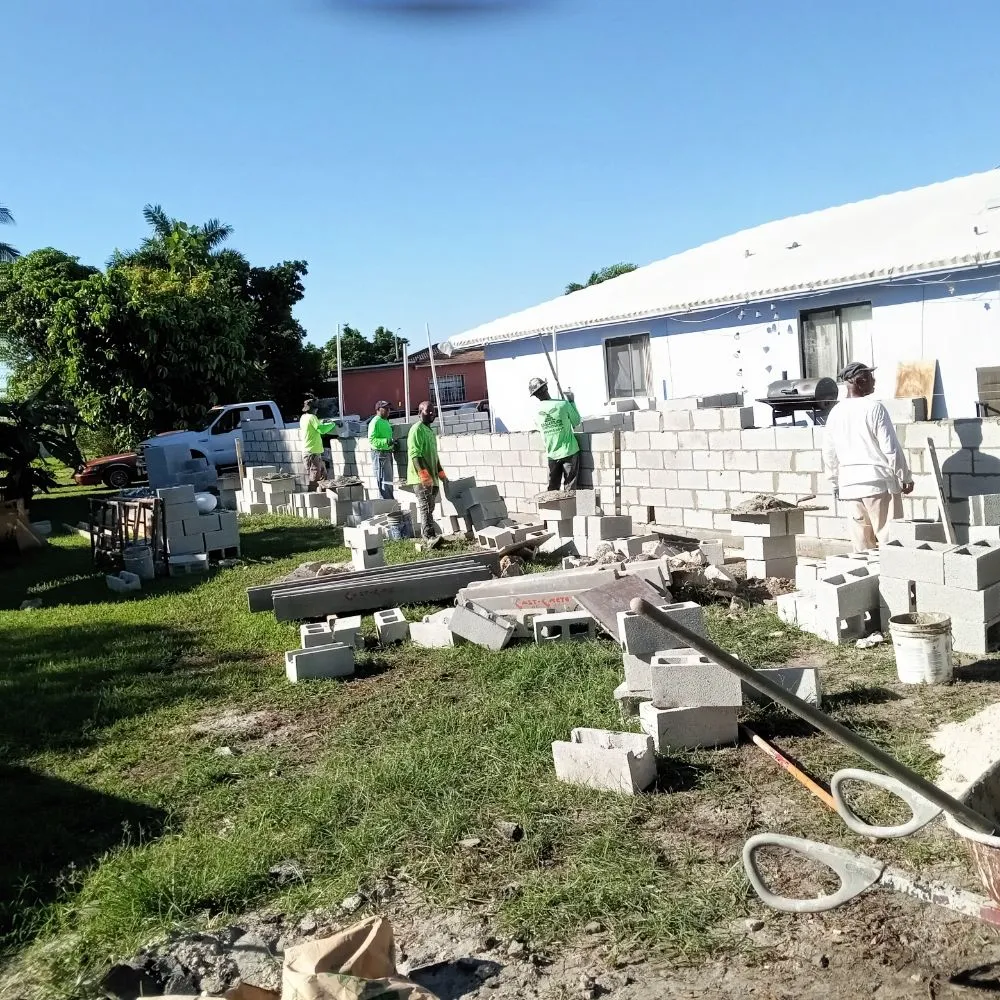 Custom lawn care service for homes across Palmetto bay, FL - Isaiahs Outdoor Services