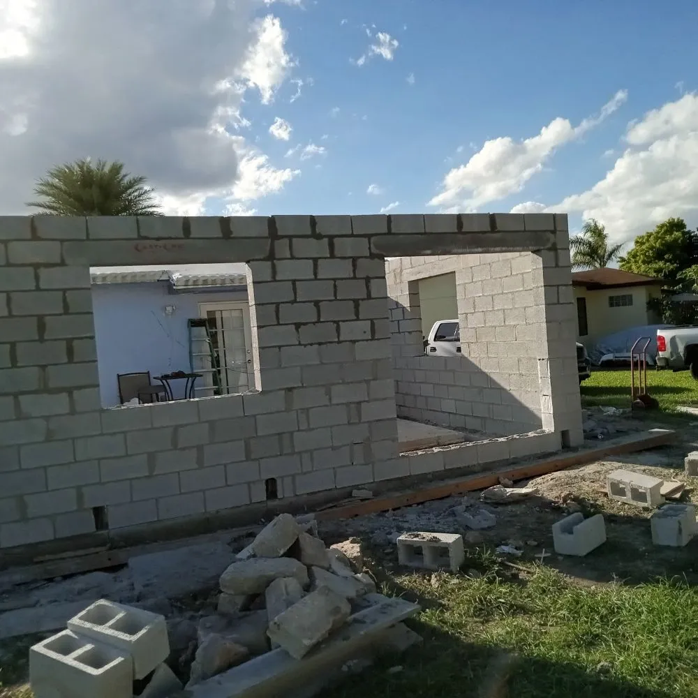 Local garden landscaping experts serving Palmetto bay, FL - Isaiahs Outdoor Services