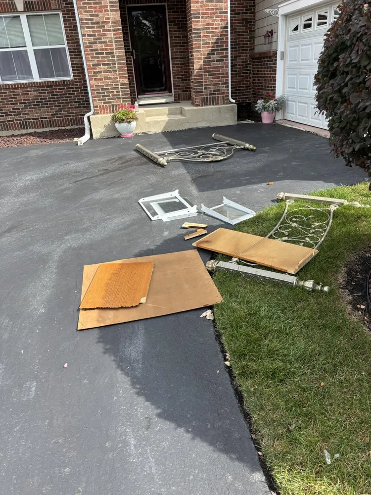 Local yard maintenance in Kenosha, WI by Isaiah’s Services