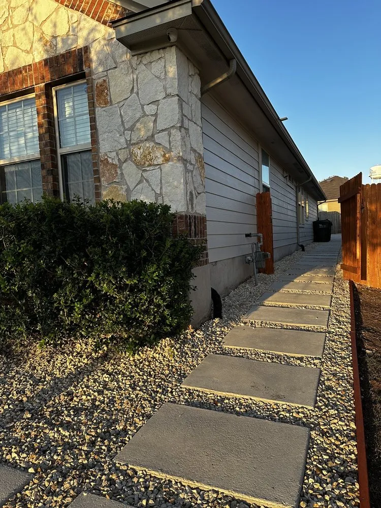 Custom lawn care service in Austin, TX - Isaias Gonzalez Landscaping