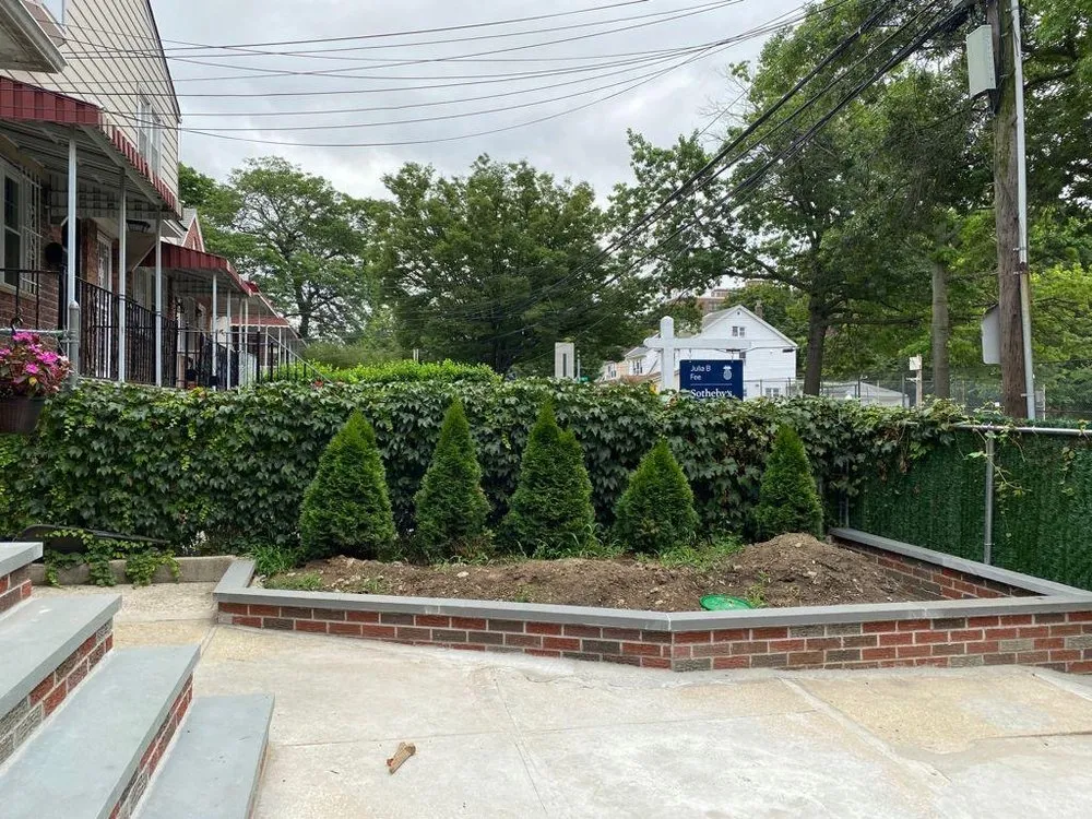 Professional garden landscaping near you across New York, NY - Isaias landscaping