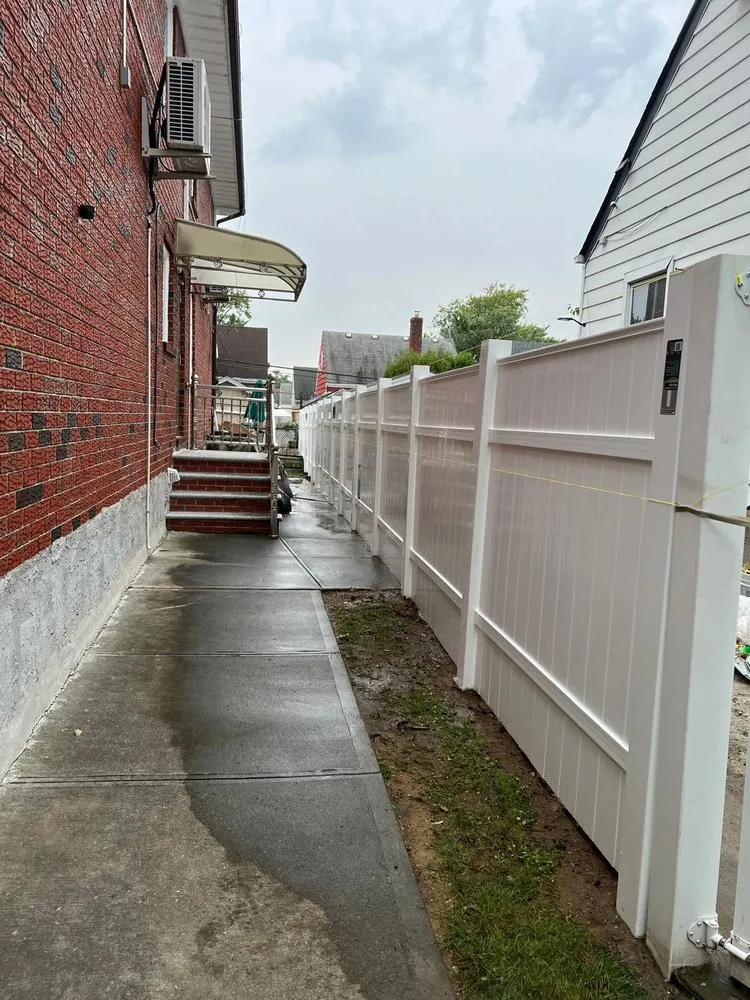 Trusted lawn care service in New York, NY - Isaias landscaping