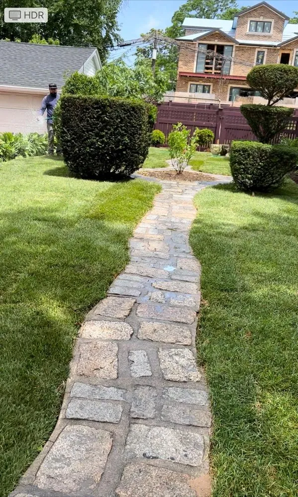 Reliable residential landscaping in New York, NY by Isaias landscaping