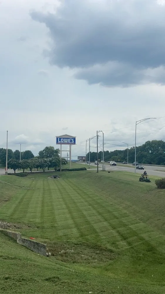 Professional residential landscaping in Tuscumbia, AL - Isbell Landscaping and Lawncare