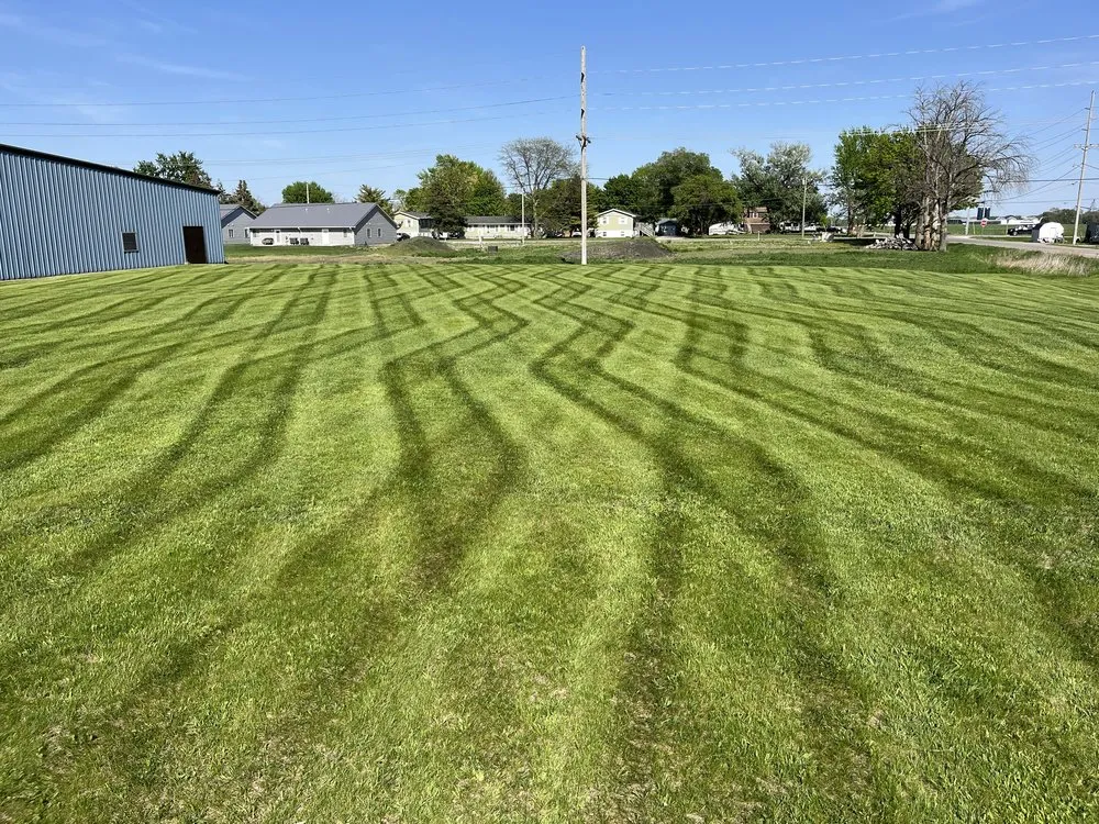 Trusted garden landscaping for homes in Story City, IA by Isebrand Contracting