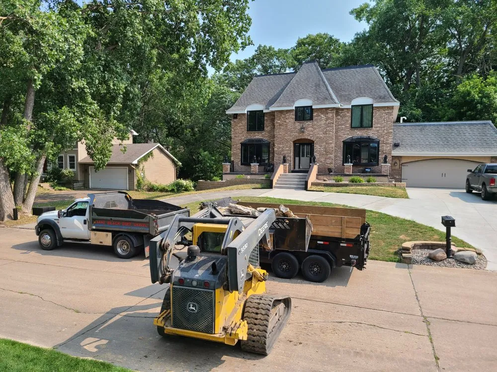 Expert garden landscaping in New Brighton, MN by Iserman Contracting And Excavating - ICE