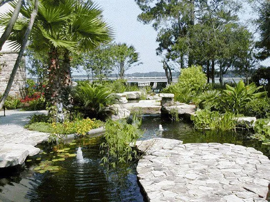 Custom lawn mowing service for beautiful yards across Hilton Head Island, SC - Island Environments