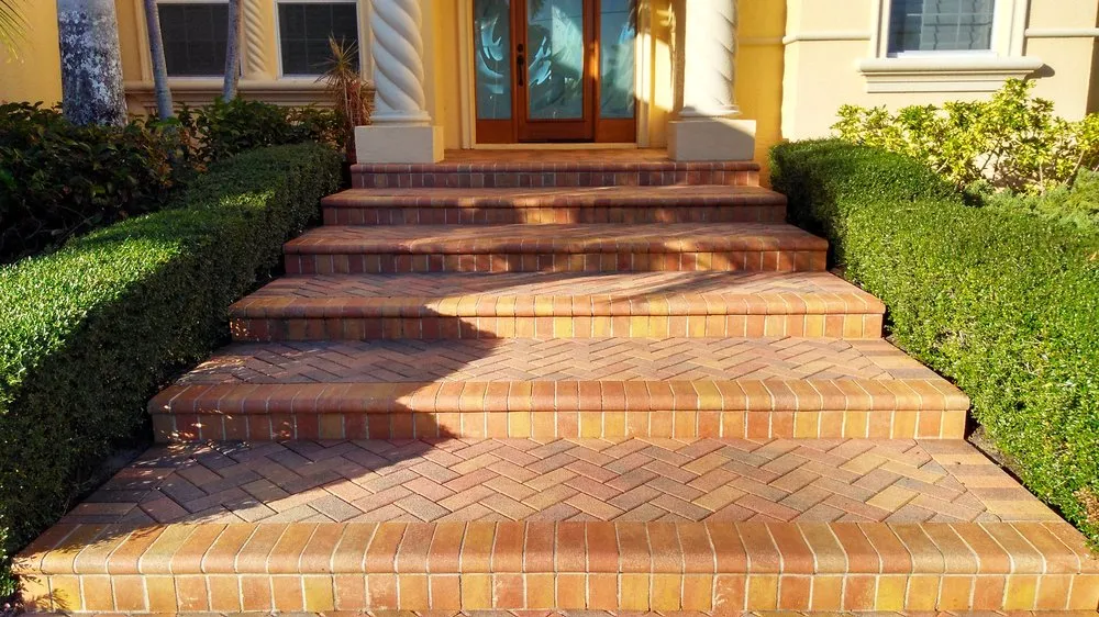 Top-rated garden landscaping near you across Longboat Key, FL - Island Exteriors