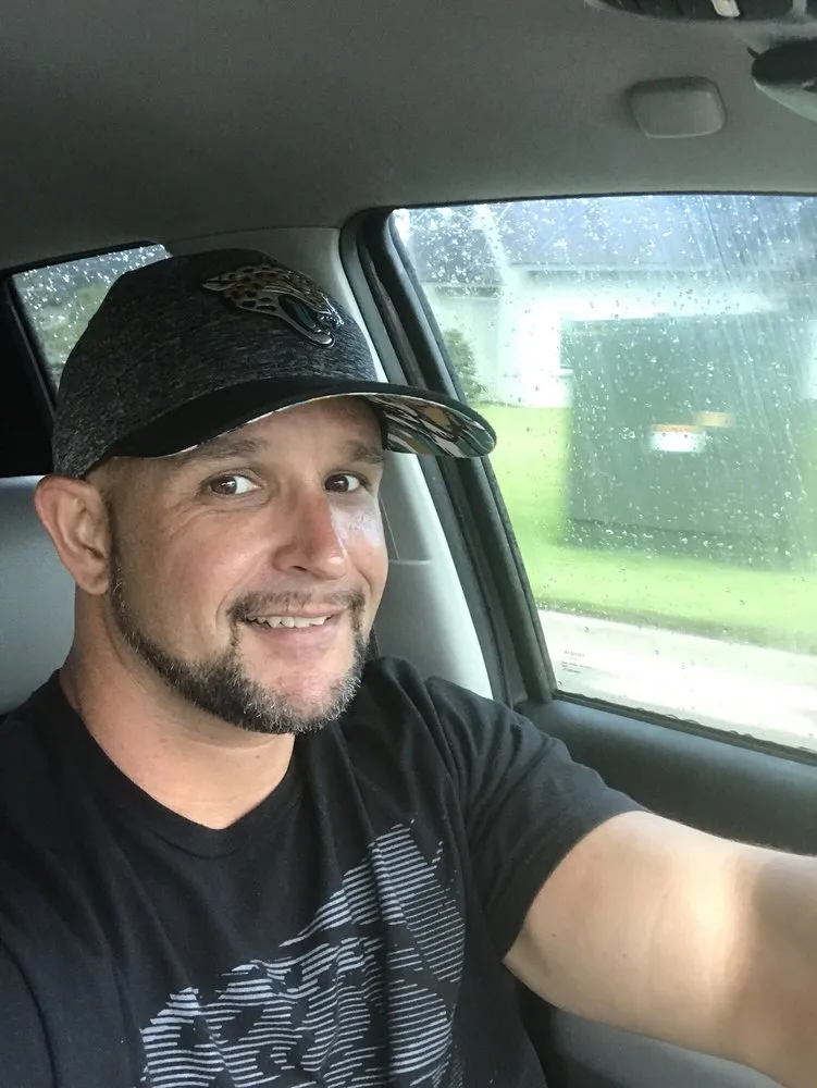 Top-rated landscaping services for beautiful yards in Green Cove Springs, FL by Island Green Lawn Service