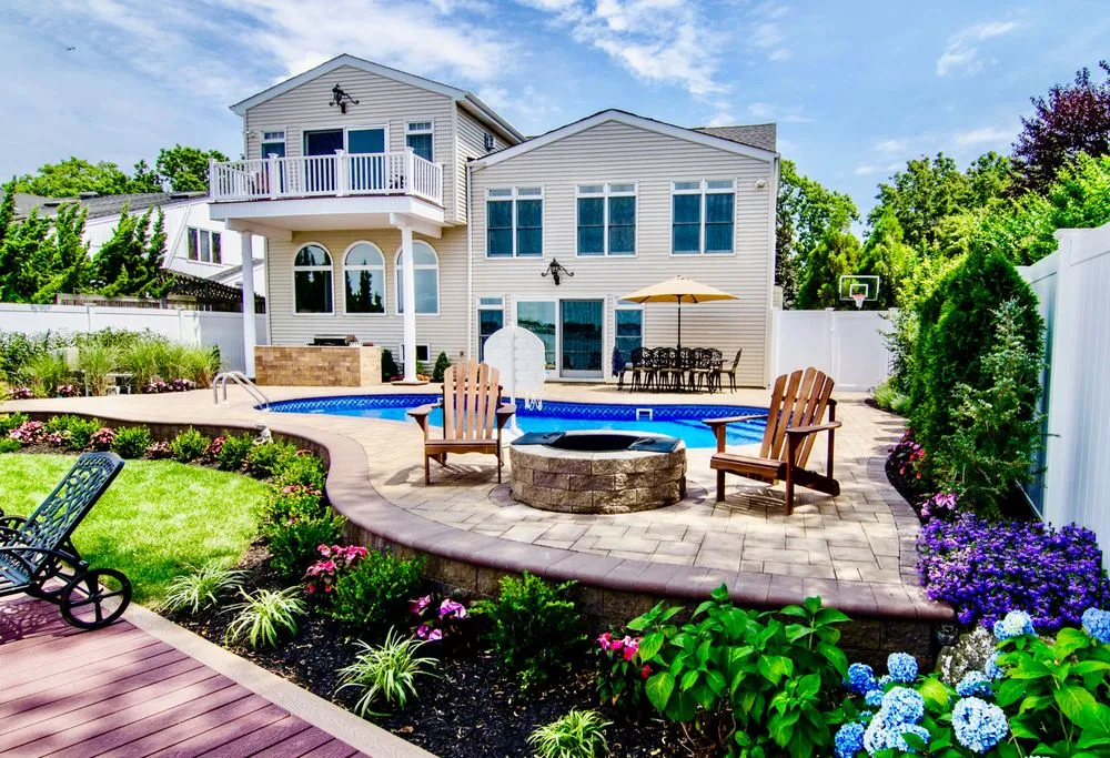 Top-rated garden landscaping experts serving Bellmore, NY - Island Greenery Masonry & Landscape