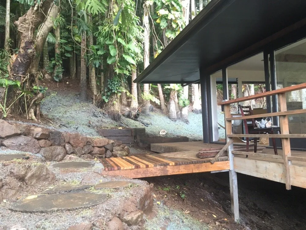 Reliable landscaping services for beautiful yards in Honolulu, HI by Island Hydroseed