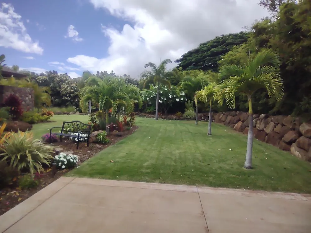 Custom garden landscaping for beautiful yards across Makawao, HI - Island Landscape