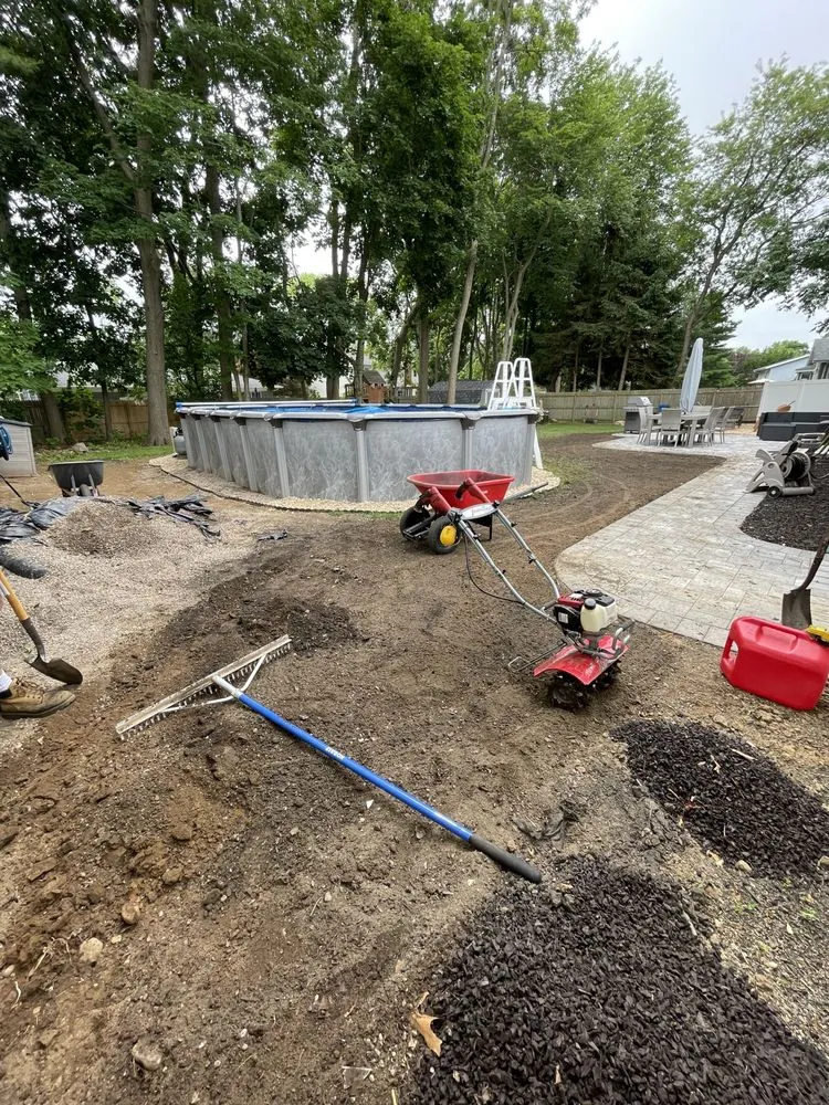 Reliable yard cleanup service for residential properties in Mount Sinai, NY by Island Lawn Care