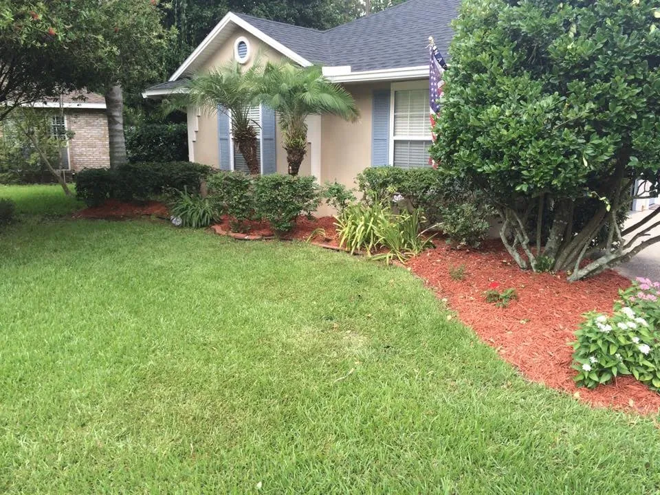 Custom residential landscaping experts serving Fleming Island, FL - Island Lawn Pros