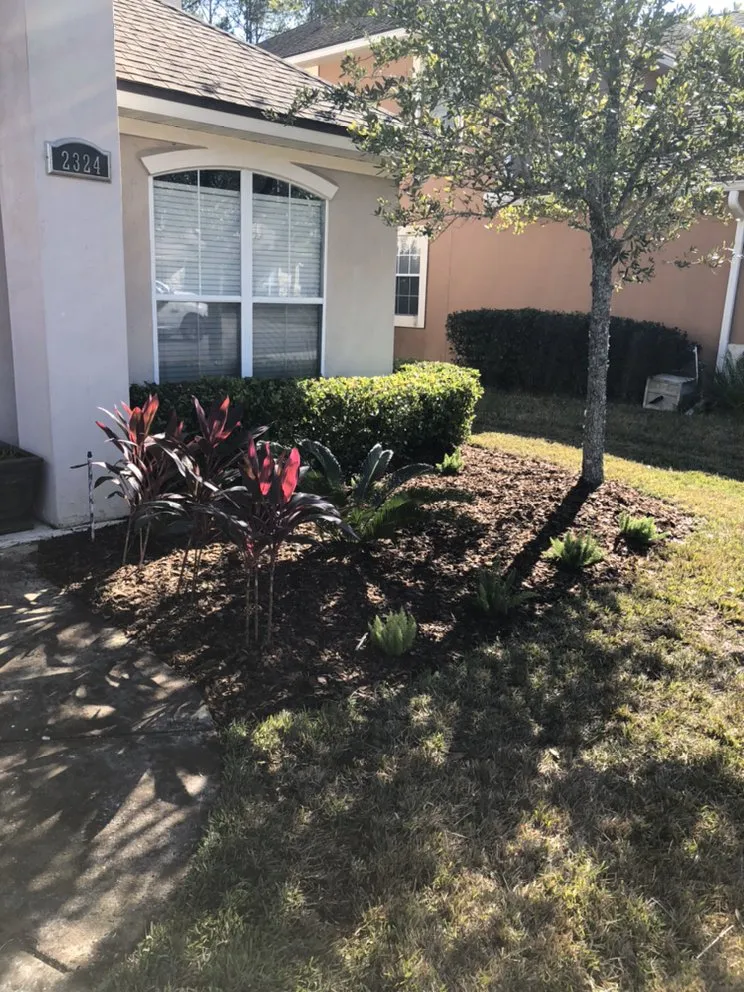 Local lawn mowing service in Fleming Island, FL by Island Lawn Pros