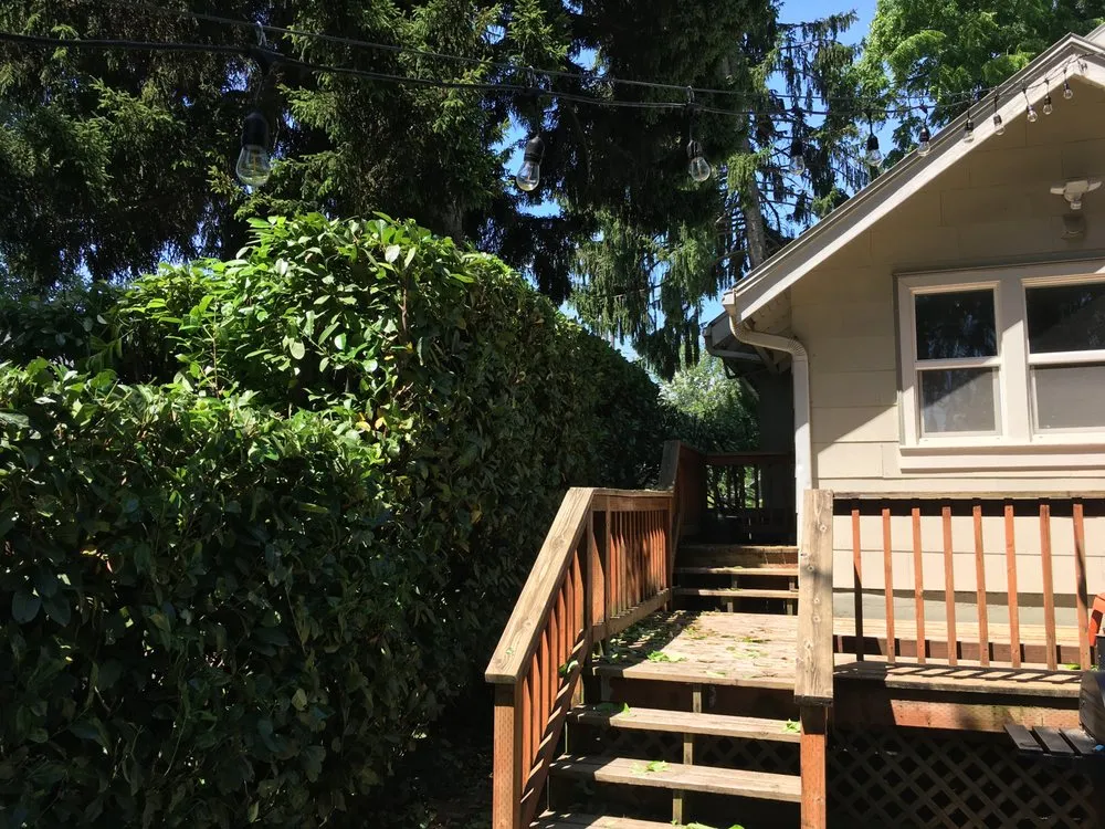 Custom lawn care service experts serving Portland, OR - Islandx Escape Custome Landscaping