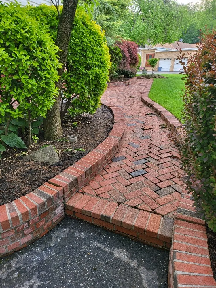Local garden landscaping for homes across Uniondale, NY - Islas Landscaping & Masonry