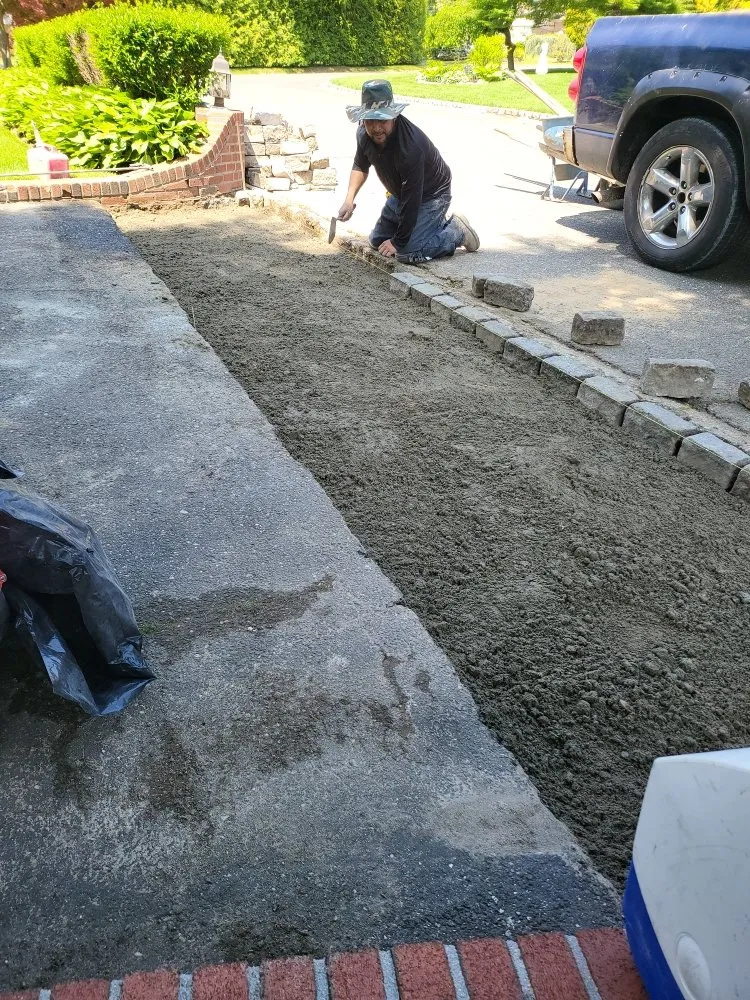 Affordable yard cleanup service experts serving Uniondale, NY - Islas Landscaping & Masonry