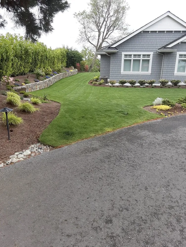 Local lawn mowing service experts serving Renton, WA - Ismael Landscaping