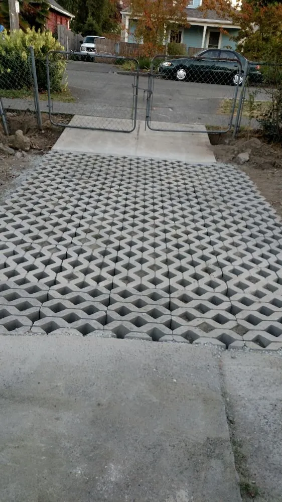 Professional garden landscaping near you in Seattle, WA by Ismael Muro Landscaping