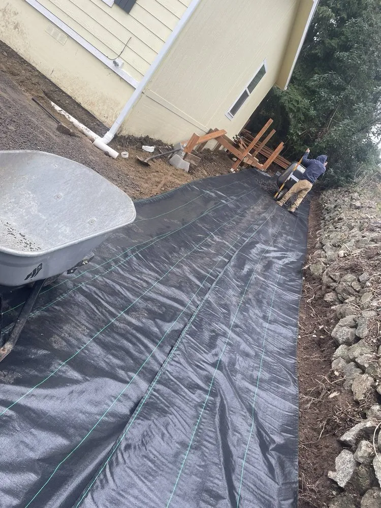 Reliable landscape installation for homes across Bremerton, WA - Ismael’s Landscaping