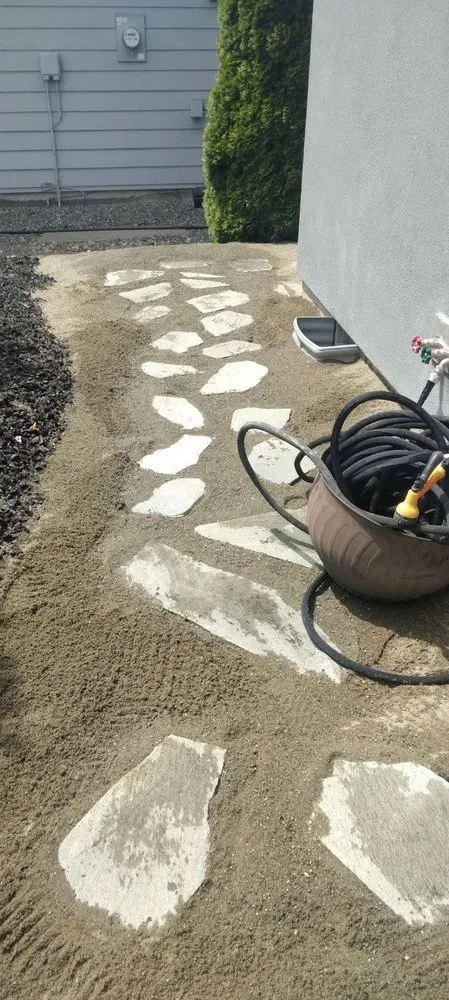 Expert yard cleanup service near you in Bremerton, WA by Ismael’s Landscaping