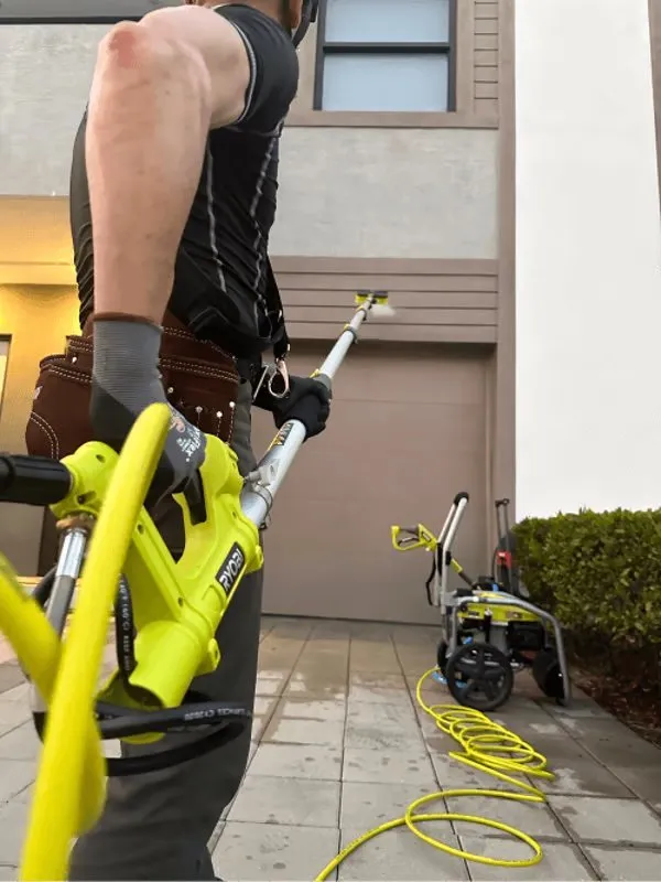 Professional lawn mowing service in Miami, FL by Isoneat