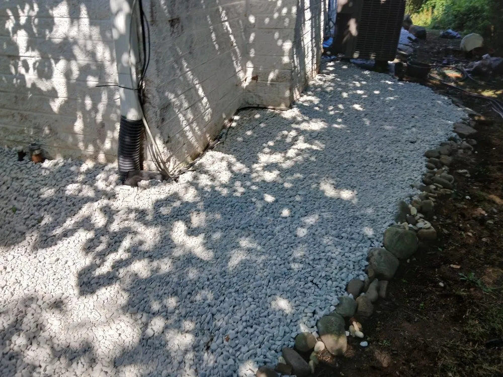 Local landscaping services in Hyattsville, MD - Israel Hernandez