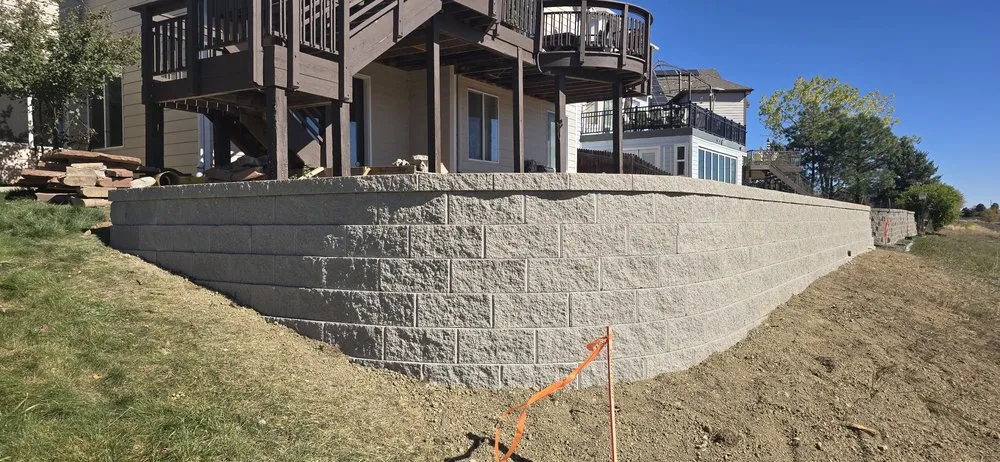 Top-rated garden landscaping for beautiful yards in Denver, CO by Israel Landscaping Unlimited