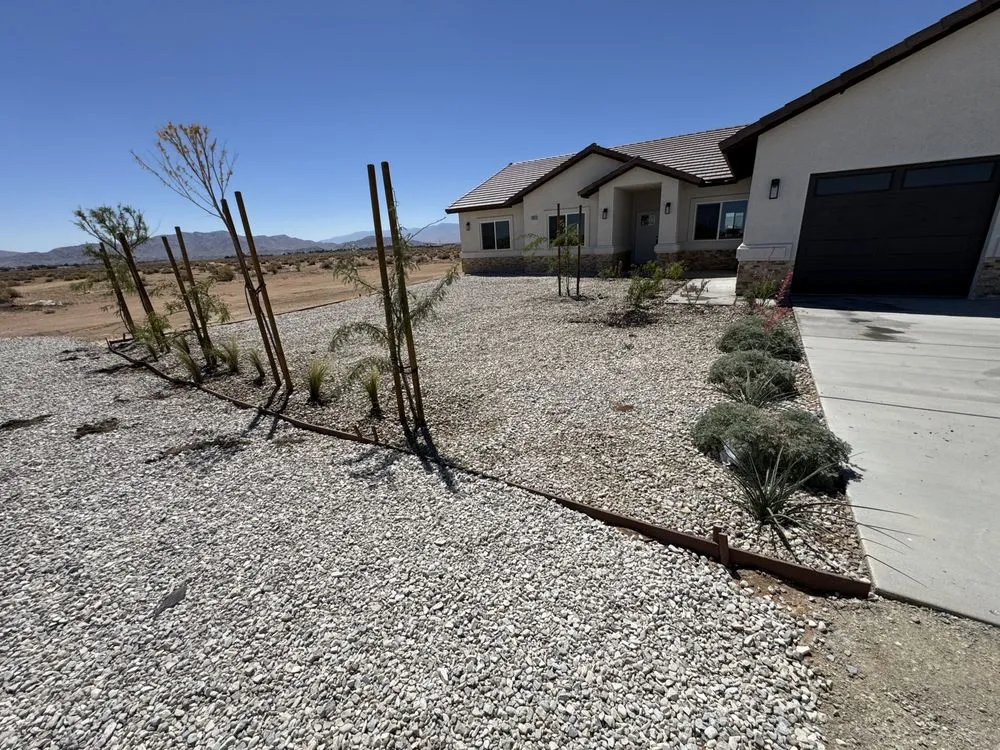 Professional garden landscaping in Jess Ranch, CA - Israel Pro Services