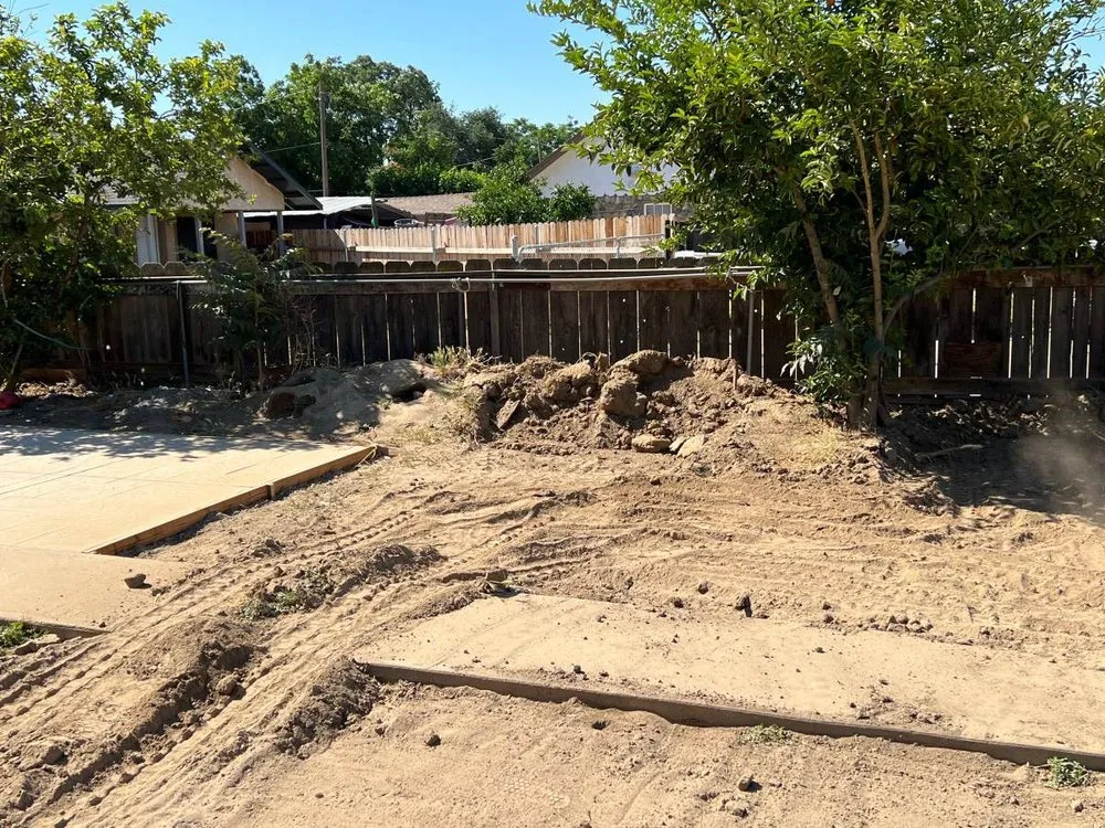 Expert yard maintenance in Modesto, CA - Israel's Gardening