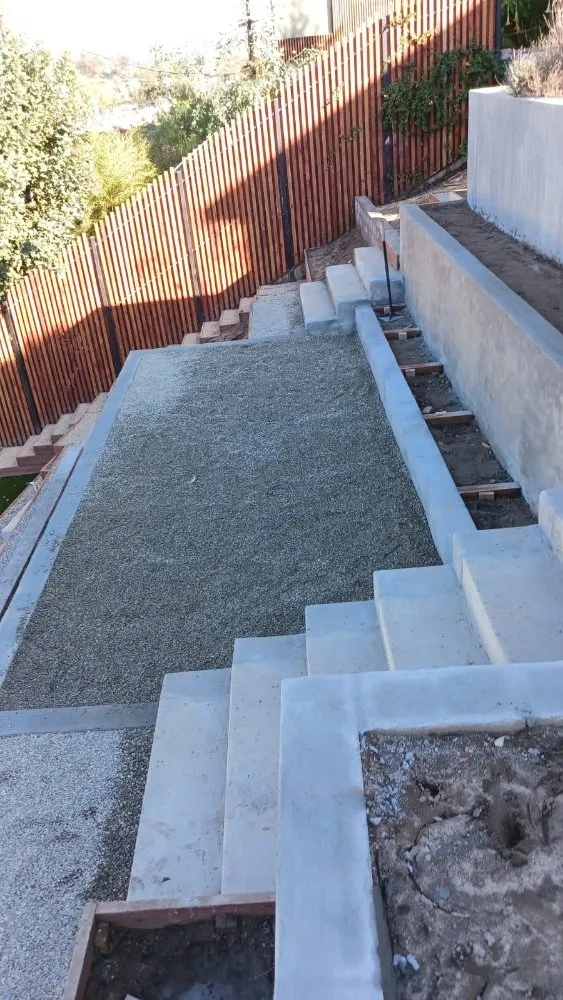 Custom residential landscaping for homes across Bakersfield, CA - Israel's Service