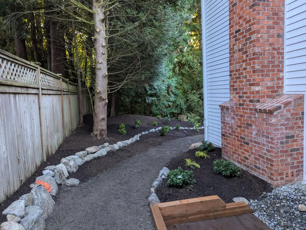 Reliable lawn mowing service in Issaquah, WA by Issaquah Landscaping