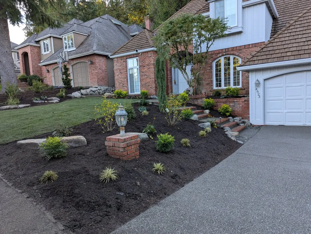 Reliable yard maintenance for residential properties across Issaquah, WA - Issaquah Landscaping