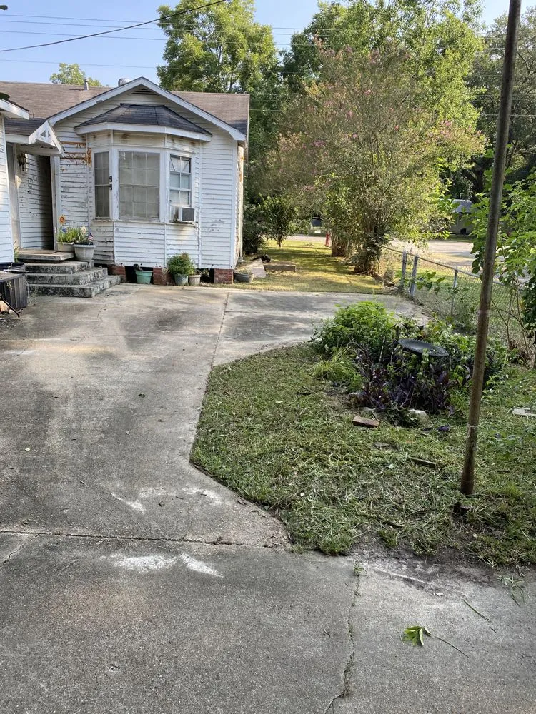 Expert residential landscaping in Church Point, LA - Istre Lawn Care