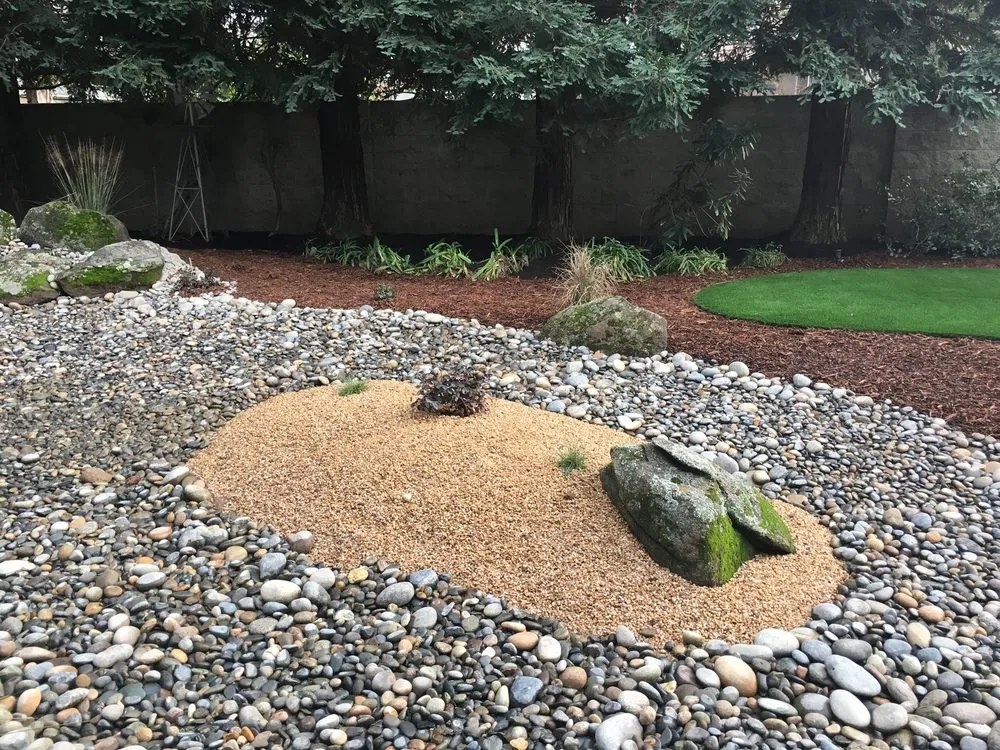 Custom residential landscaping in Van Nuys, CA by Italuce Construction & Development